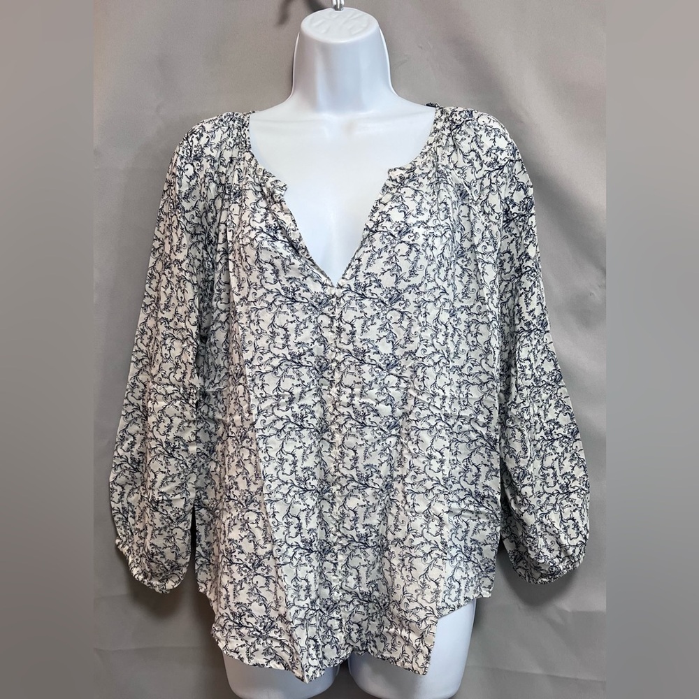 ROLLER RABBIT Women’s WHITE Blue Soft  LONG SLEEVE BLOUSE‎ SIZE Small